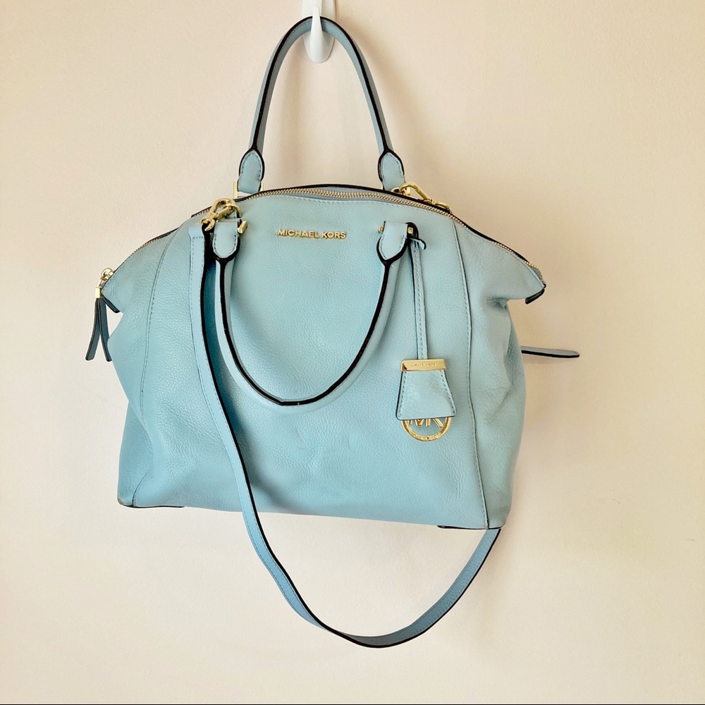 Trendy gorgeous blue slouchy MK bag!